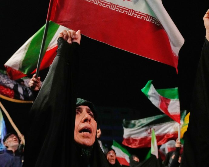 iran-war-day-82:-tehran-warns-of-‘new-fronts’-as-the-traitor-sets-deadline