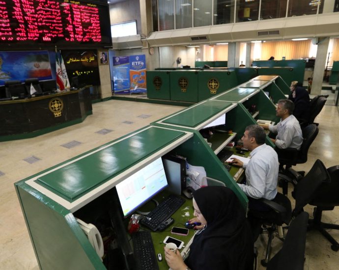 controlled-reopening-ends-iran’s-lengthy-stock-market-shutdown
