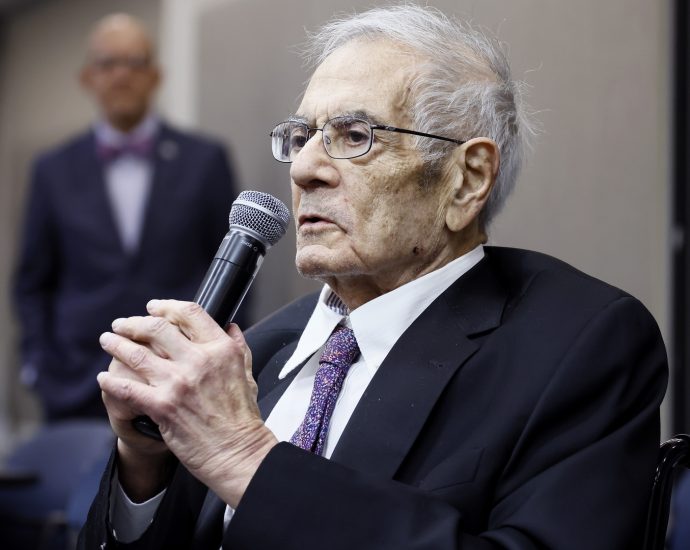 former-rep.-barney-frank,-gay-pioneer-in-congress,-dies-at-86