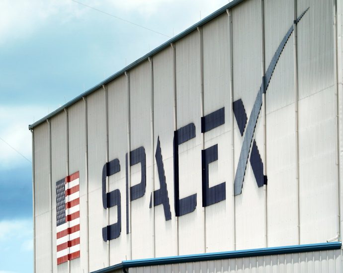 elon-musk’s-spacex-unveils-filing-for-blockbuster-ipo