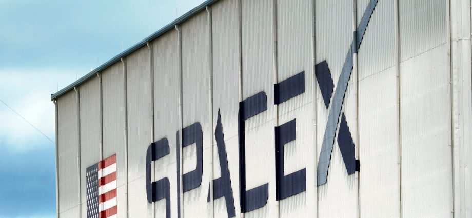 elon-musk’s-spacex-unveils-filing-for-blockbuster-ipo