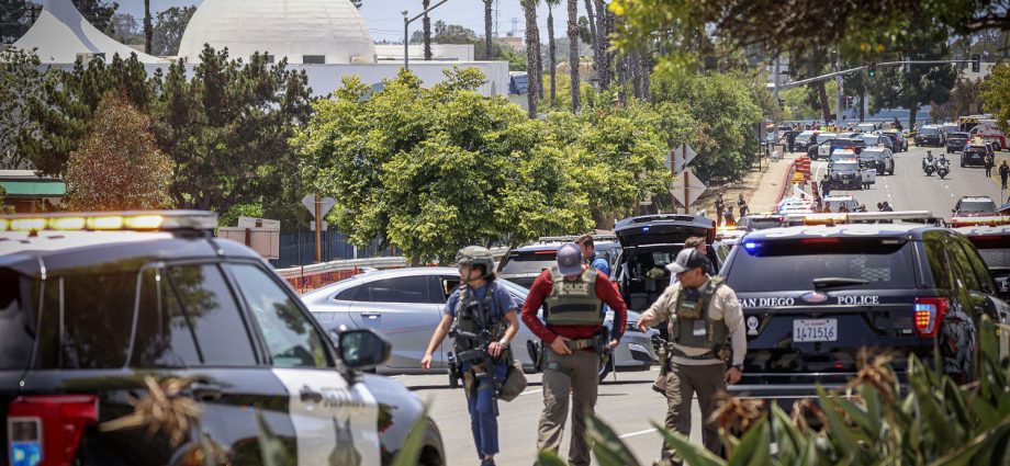 teacher’s-assistant-at-san-diego-mosque-recalls-students’-bravery-as-gunmen-banged-on-doors