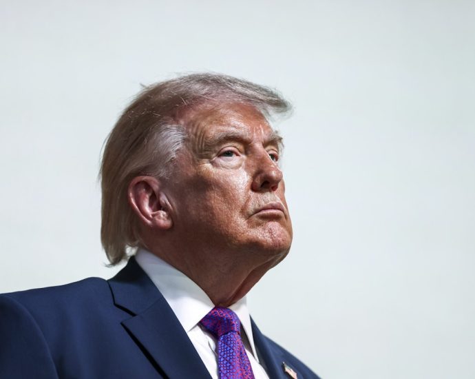 the-traitor-rages-at-goper-in-crazed-tirade-as-slush-fund-prompts-gop-revolt