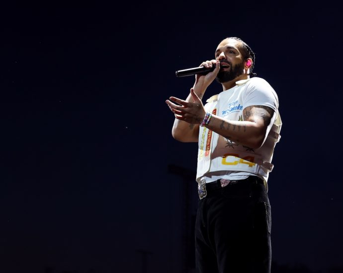 drake-wins-with-“iceman”-trilogy,-whether-we-like-it-or-not