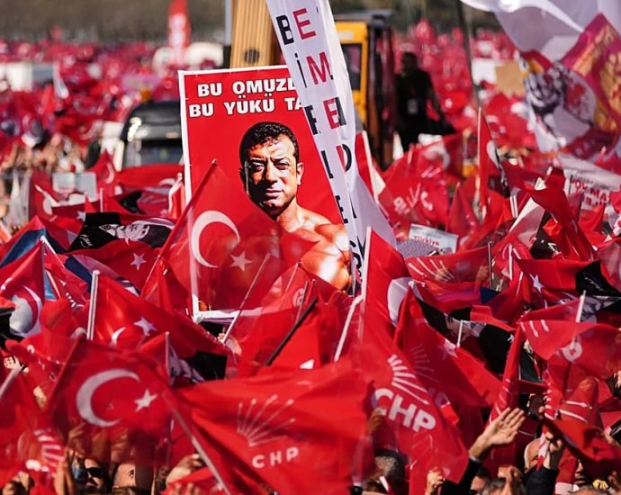 turkish-court-annuls-leadership-of-main-opposition-chp-party,-sparking-turmoil