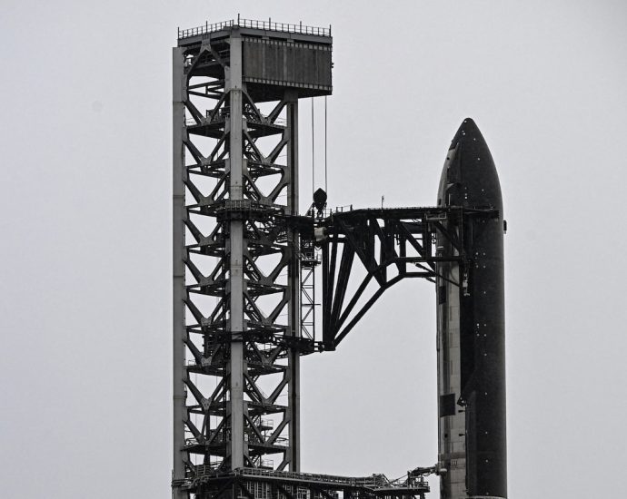 spacex-launches-prototype-of-starship-rocket-in-crucial-test-flight