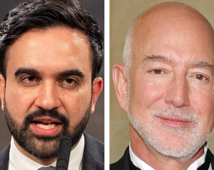 zohran-mamdani-claps-back-at-jeff-bezos’-‘teacher-in-queens’-quip:-‘beg-to-differ’