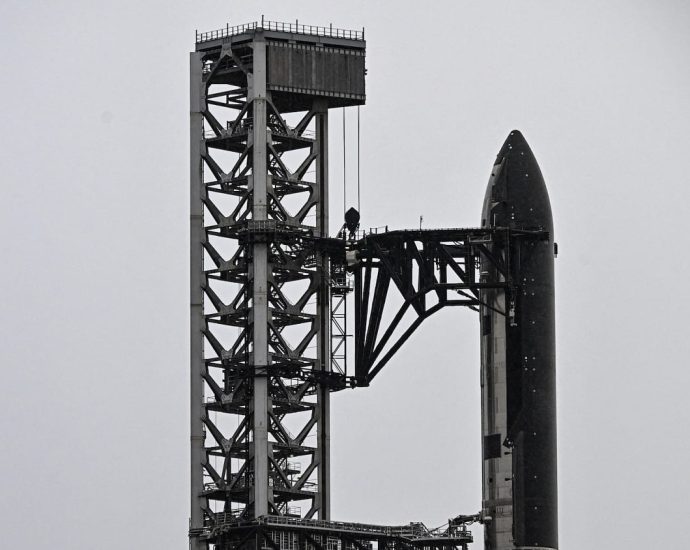 spacex-scrubs-starship-v3-rocket-launch