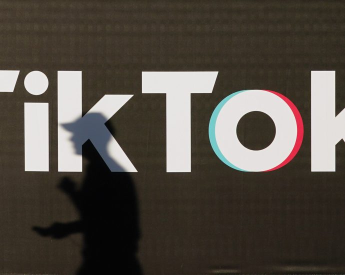 malaysia-orders-tiktok-to-address-‘defamatory’-content-about-king