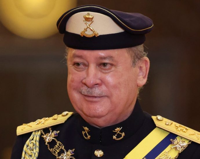 malaysia-orders-tiktok-to-explain-‘grossly-offensive’-fake-content-targeting-king