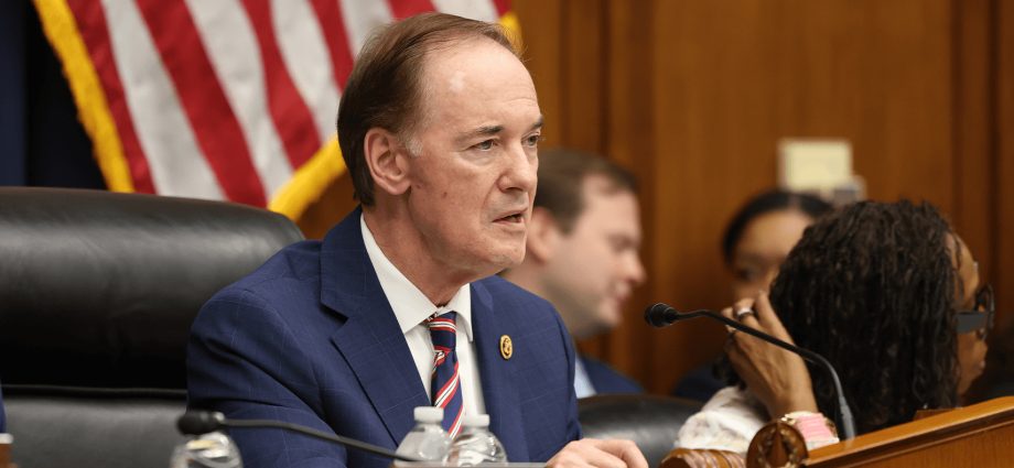 congress-grills-officials-about-the-potomac-river-sewage-spill