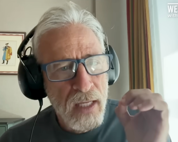 ‘this-is-f**king-our-money’:-jon-stewart-calls-out-the-traitor-over-his-latest-‘smash-and-grab’