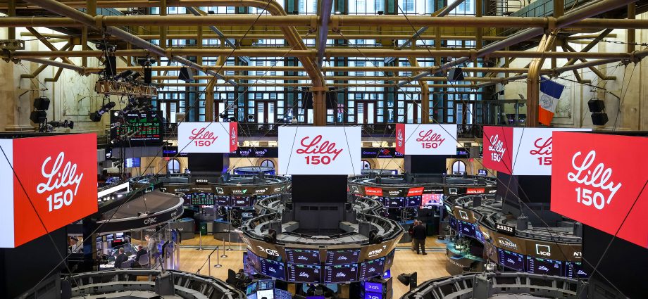 The Traitor Bought Stock in Drugmaker as His Government Boosted Its Obesity Drugs