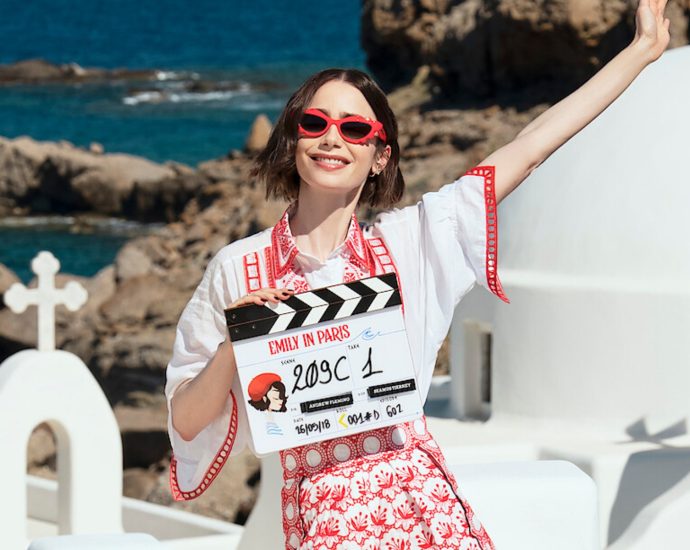 netflix-announces-emily-in-paris-to-end-with-season-6