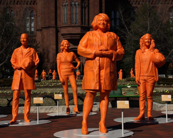 women’s-smithsonian-museum-plan-collapses-in-fight-over-who-counts-as-a-woman