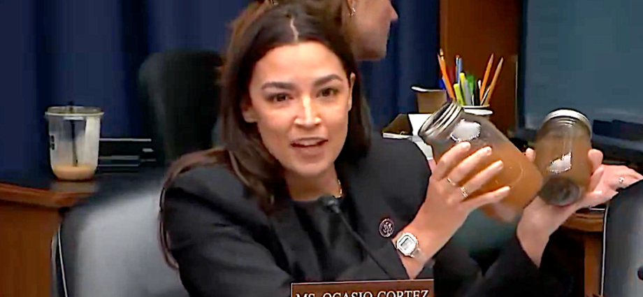 aoc-confronts-the-traitor-official-with-effects-of-data-centers-on-local-water-supplies