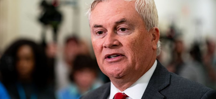 Oversight Chairman Comer launches congressional probe into insider trading on Kalshi, Polymarket