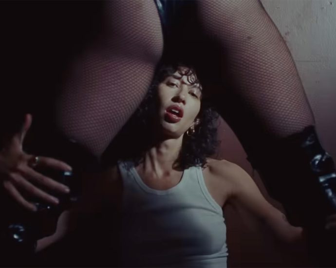 towa-bird-and-katy-o’brian-go-full-leather-and-chains-in-steamy-‘dog’-music-video