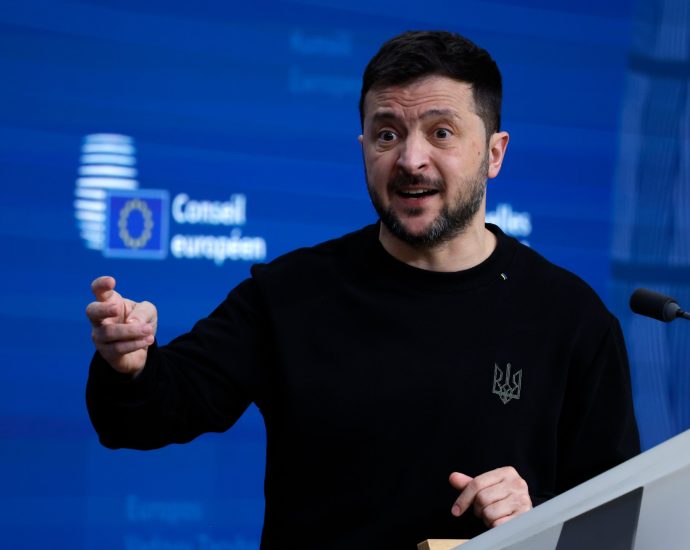 zelenskyy-says-‘time-is-right’-for-ukraine-to-start-process-of-joining-eu