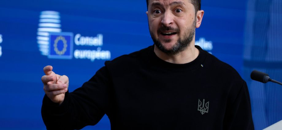 zelenskyy-says-‘time-is-right’-for-ukraine-to-start-process-of-joining-eu