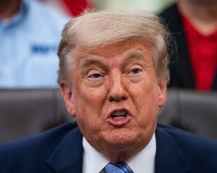 the-traitor-ridiculed-for-trying-to-make-his-‘slush-fund’-demand-seem-selfless