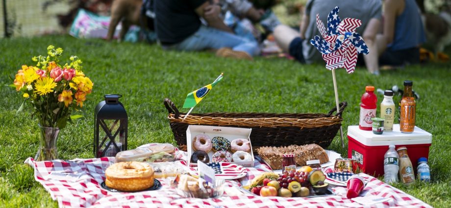 memorial-day-cookouts-can-dish-out-food-poisoning,-and-it’s-no-picnic