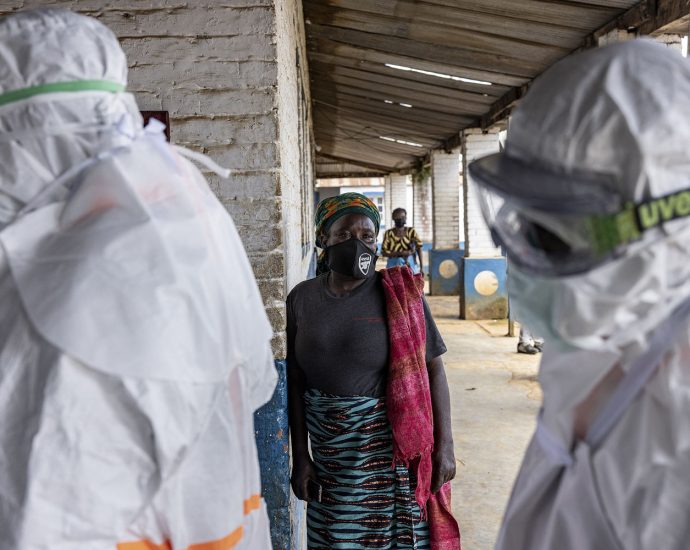 3-red-cross-volunteers-die-of-ebola-as-number-of-cases-rises-in-uganda