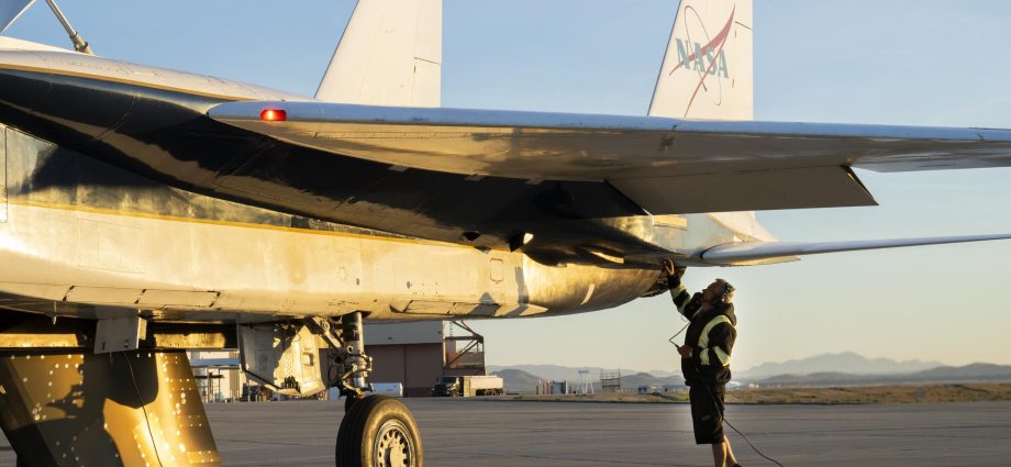Keeping NASA Flying: Ground Crews Ensure Aircraft Readiness