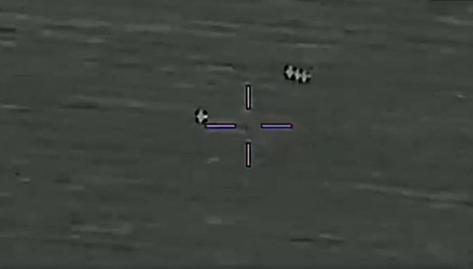 fighter-jet-tracks-ufo-in-newly-released-pentagon-footage
