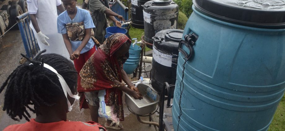 dr-congo’s-neighbors-impose-covid-style-measures-in-push-to-limit-ebola’s-spread
