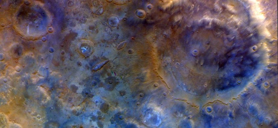 NASA spacecraft beams back blue images of Mars on its way to a metal asteroid — Space photo of the week
