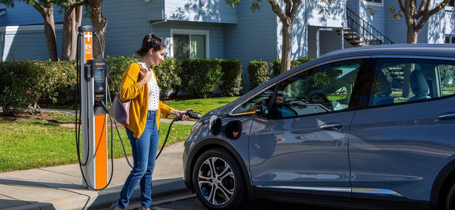 obe-power-to-deploy-thousands-of-chargepoint-ev-chargers-at-multifamily-residences