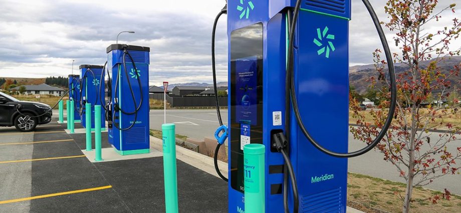 new-zealand-ev-charging-provider-meridian-hits-500-charging-point-milestone