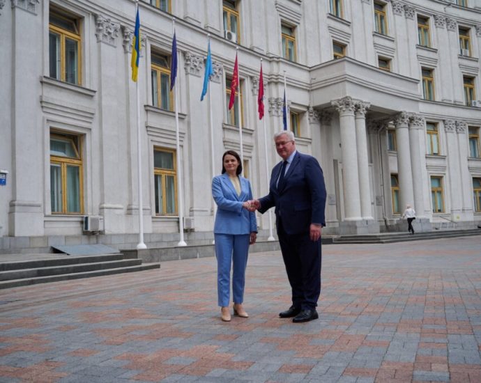 us-pressure-flows-to-kyiv,-vilnius,-and-warsaw—never-to-minsk-itself