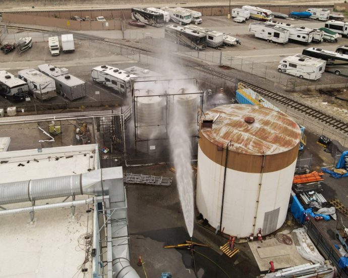 ‘catastrophic’-explosion-averted,-but-thousands-in-california remain-evacuated