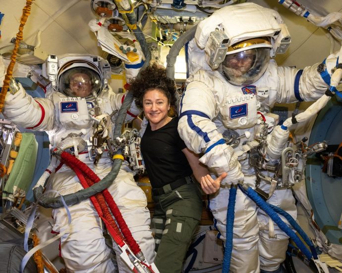 robotics,-science-underway-as-cosmonauts-prep-for-wednesday-spacewalk