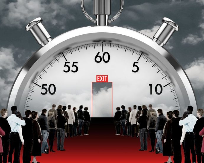‘panicking’:-the-people-trapped-inside-the-traitor’s-‘deportation-machine’-wait-for-scotus