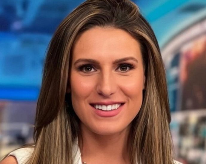 protester-calls-fox-news-reporter-a-‘nazi-bitch’-in-wild-on-air-moment