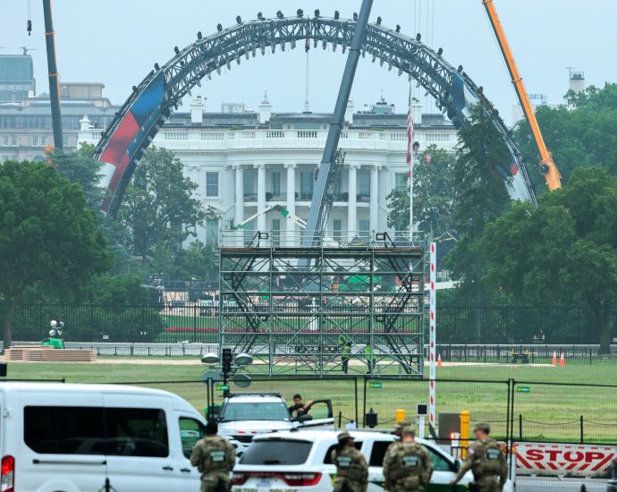 white-house-prepares-for-ufc-showdown-for-the-traitor’s-80th-birthday