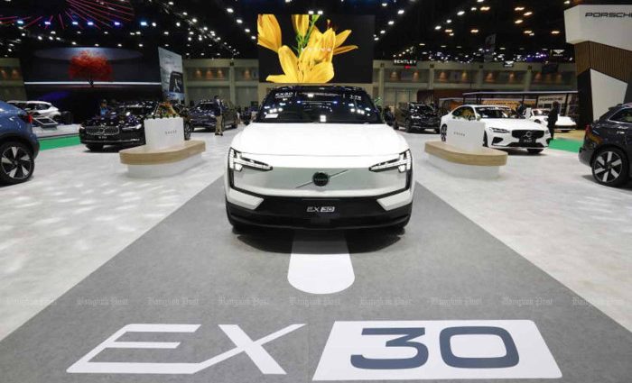 Govt demands Volvo explain overheating batteries and fires