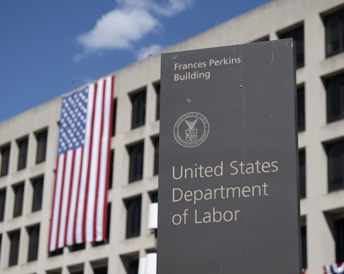 department-of-labor-tells-employees-to-report-anyone-prioritizing-dei