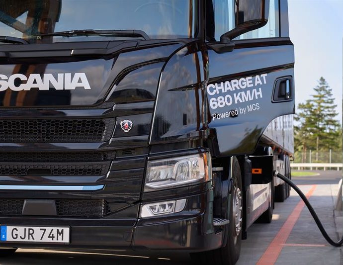 scania’s-new-under-cab-battery-module-helps-electric-truck-operators-balance-range-and-payload