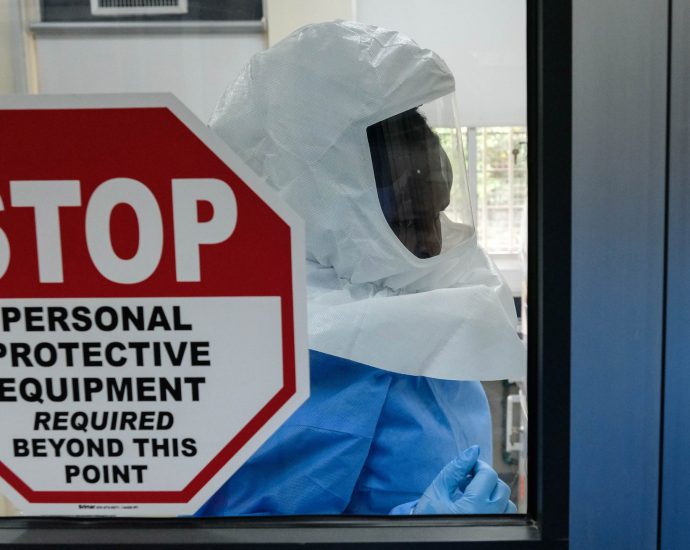 ebola-outbreak:-what-travel-restrictions-have-countries-imposed?