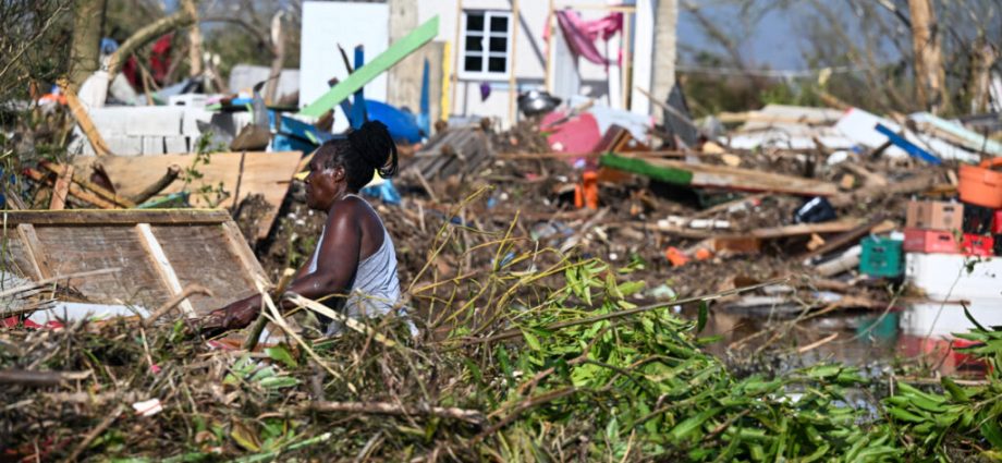 forecasters-predict-below-average-hurricane-season,-advise-against-complacency