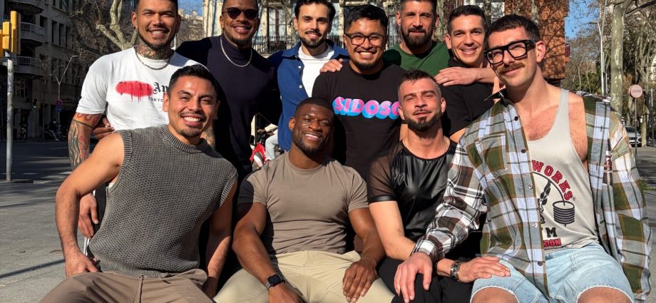 how-onlyfans-creators-became-unexpected-leaders-in-queer-health-advocacy