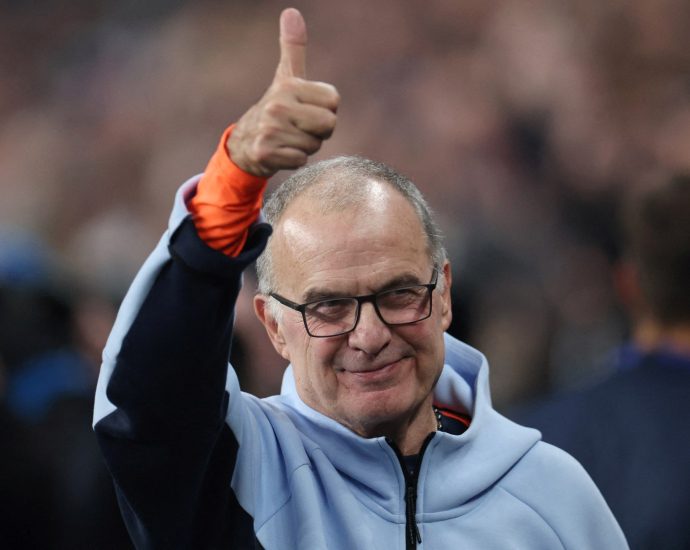 argentina’s-‘el-loco’-faces-uruguay-mutiny-ahead-of-world-cup