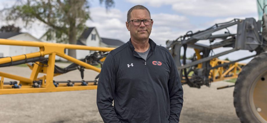 farmers-in-iowa-are-struggling-in-the-traitor’s-economy,-but-many-say-they-still-support-him