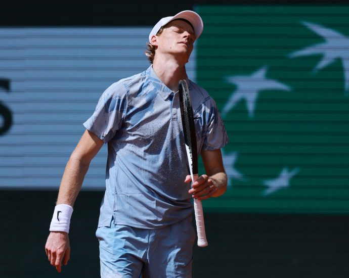sinner-shocked-in-french-open-exit-as-cerundolo-recovers-from-two-sets-down