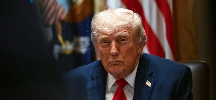 there-is-no-art-to-the-traitor’s-iran-deal