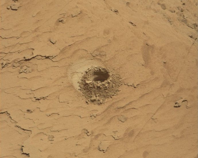 curiosity-blog,-sols-4900-4907:-pasadena,-we-have-a-drill-sample!
